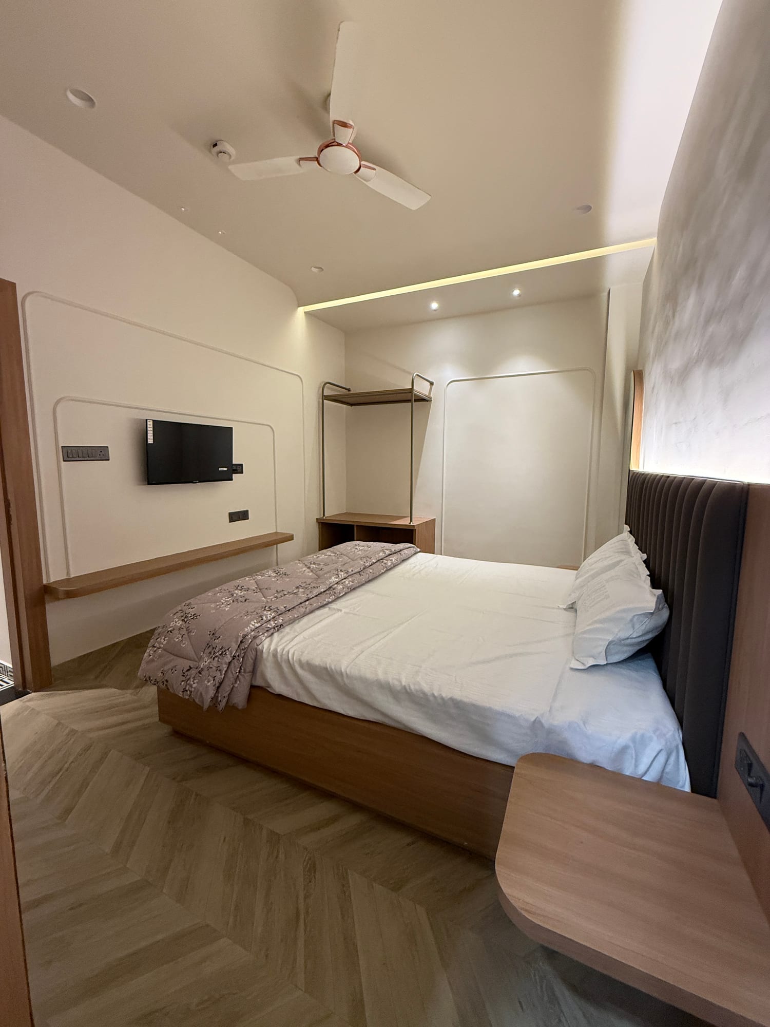 Deluxe Cosmo room with bed and Smart TV